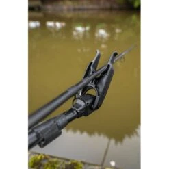 Korum Angle Tilt Security Rest - Hengelsportknaller -Korum Viswereld korum angle tilt security rest 2