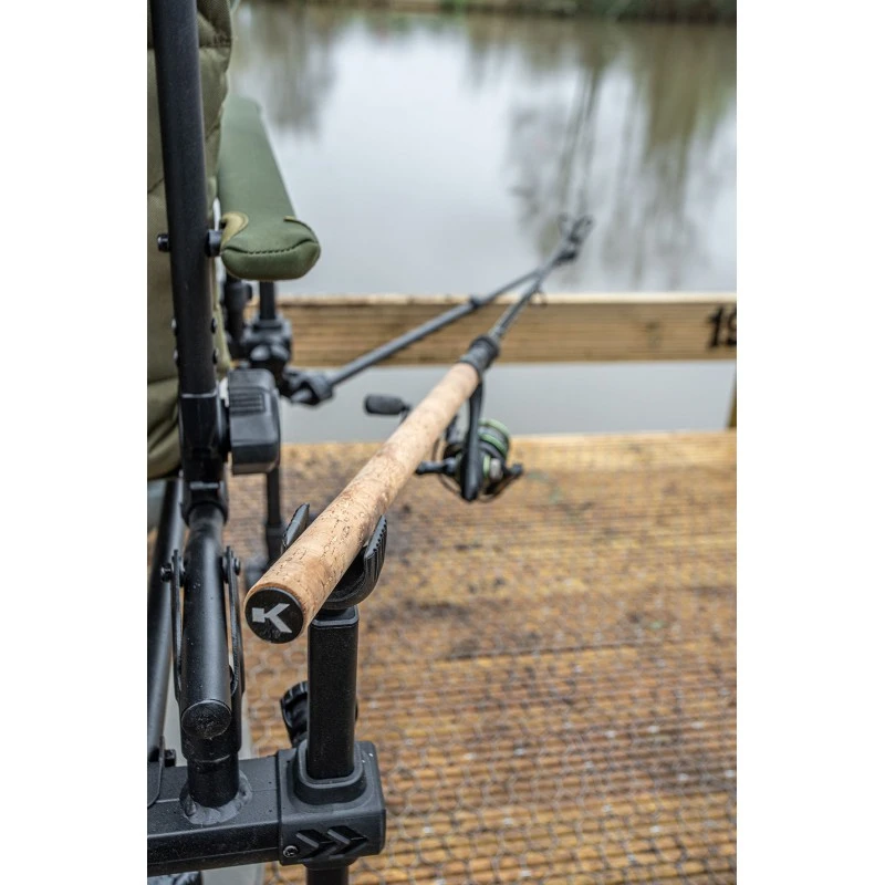 Korum Any Chair Multi Rest Arm - Hengelsportknaller 2 Korum Any Chair Multi Rest Arm - Hengelsportknaller - Afbeelding 2